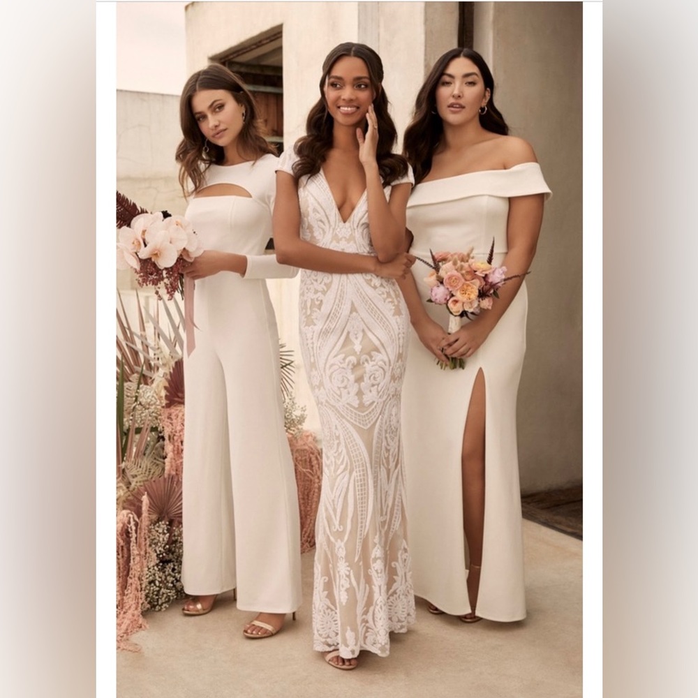 Lulus Always Adored White and Nude
Sequin Mermaid Maxi Wedding Dress XS